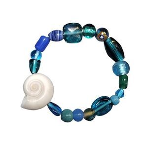 Handcrafted Seashell Stretch Bracelet Glass Beads Shell Blue Aqua Green 8"